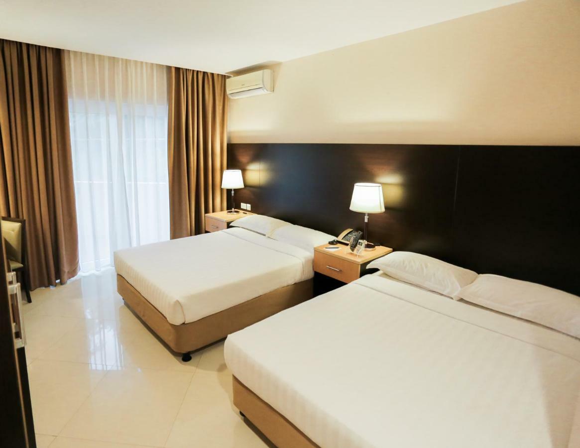 The Lake Hotel Tagaytay Tagaytay City Dış mekan fotoğraf