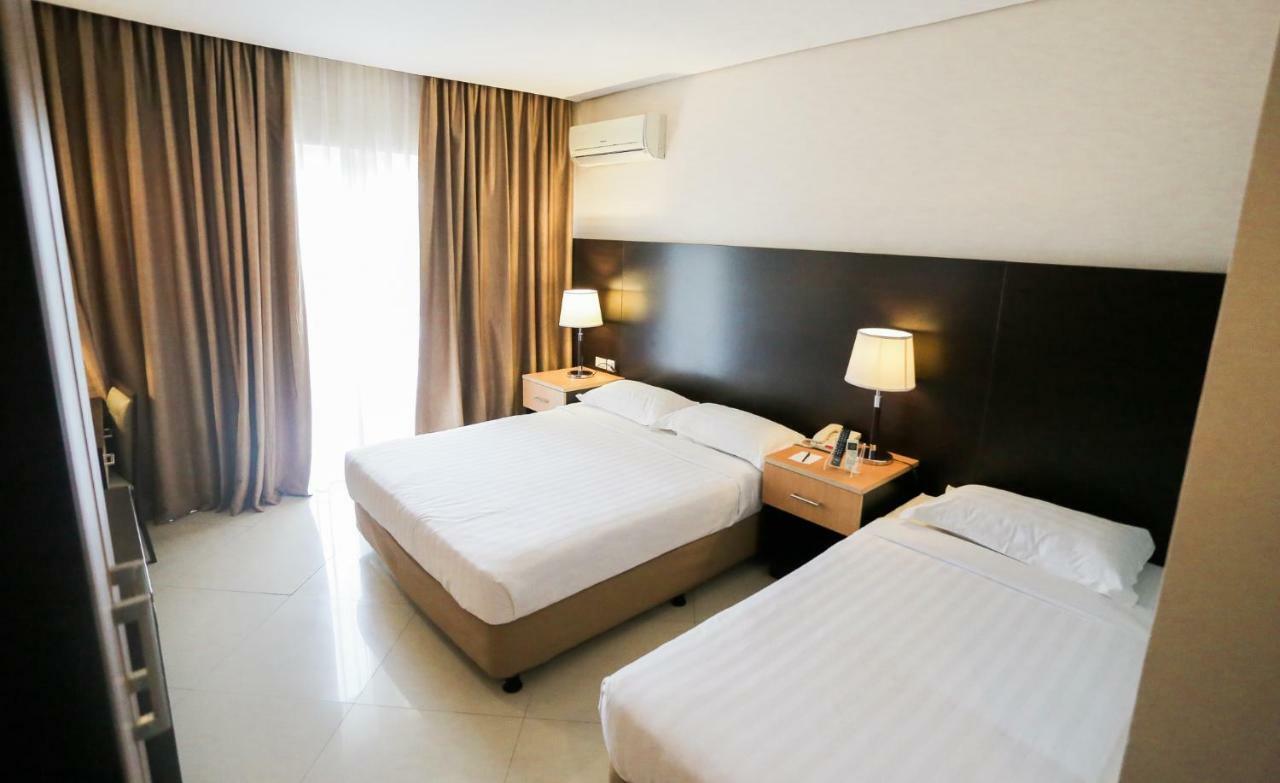 The Lake Hotel Tagaytay Tagaytay City Dış mekan fotoğraf